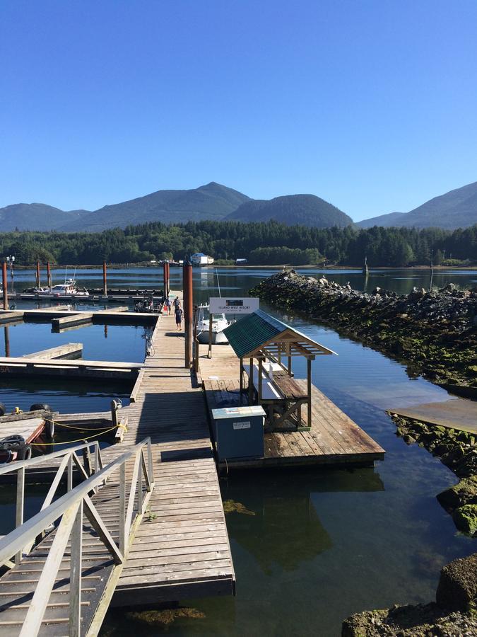 Island West Resort-Motel Ucluelet Exterior photo
